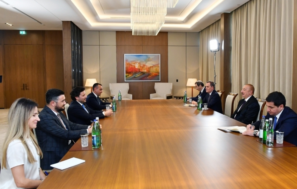 Президент Ильхам Алиев принял премьер-министра Монтенегро