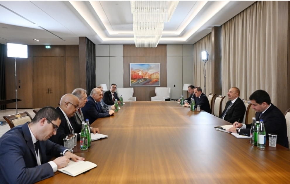 Prezident İlham Əliyev Əlcəzairin xarici işlər və xaricdəki milli icma nazirini qəbul edib YENİLƏNİB