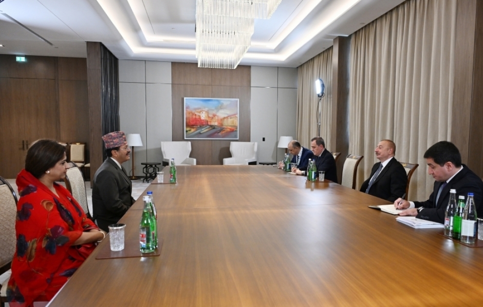 Le président Ilham Aliyev reçoit le ministre népalais des Affaires étrangères