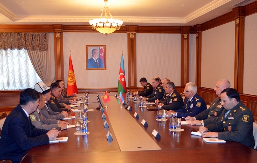 Azərbaycan ilə Qırğızıstan arasında hərbi əməkdaşlıq məsələləri müzakirə edilib