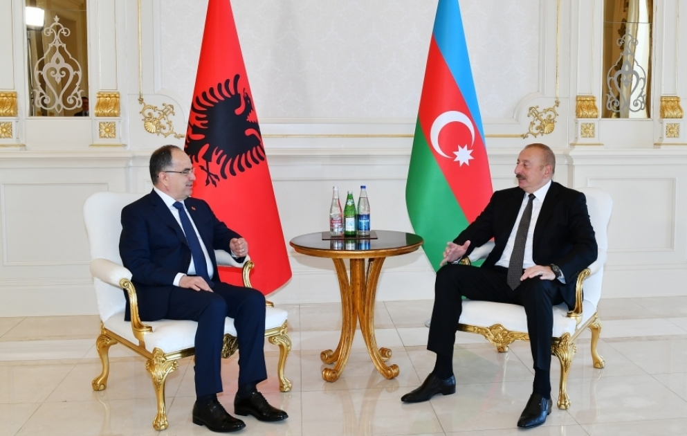 Azərbaycan və Albaniya prezidentlərinin təkbətək görüşü keçirilib