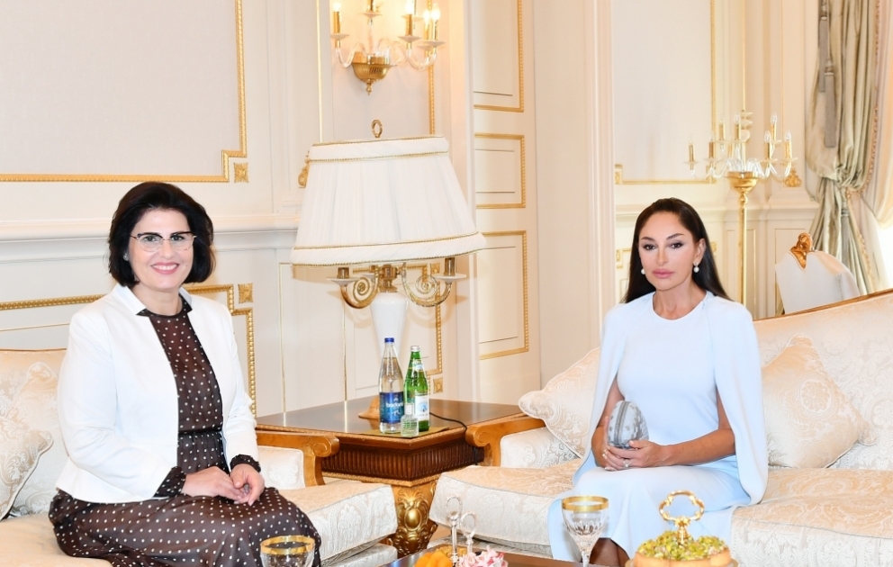 Les première dames d’Azerbaïdjan et d’Albanie se rencontrent à Bakou