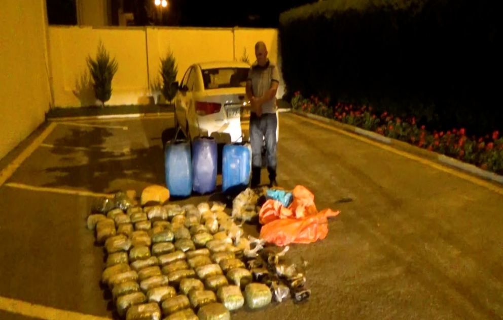 İrandan 93 kiloqram narkotik gətirən şəxs saxlanıldı - Əməliyyat görüntüləri