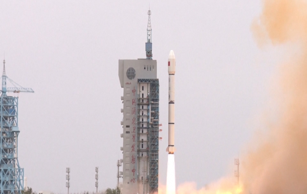 China launches experimental satellite into orbit