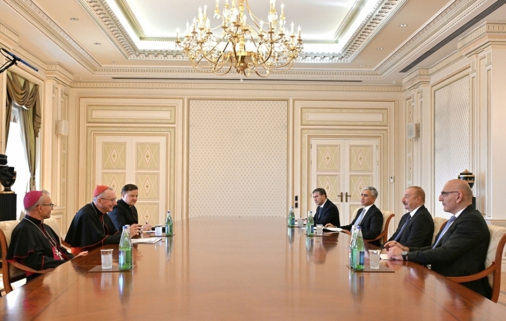 Le président azerbaïdjanais reçoit le secrétaire d’Etat du Saint-Siège