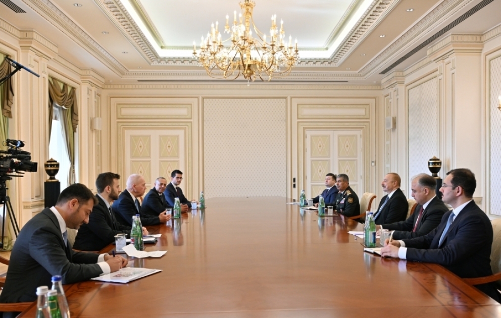 President Ilham Aliyev received Defense Minister of Israel