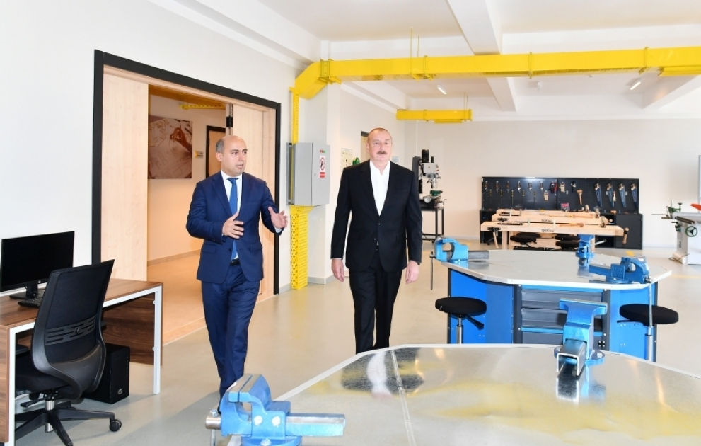 Präsident Ilham Aliyev zu Besuch in Region Jalilabad