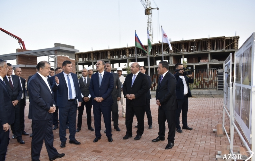 Usbekischer Premierminister zu Besuch im Distrikt Füsuli