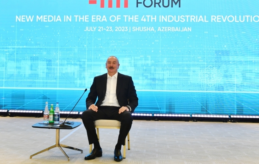 Şuşada Qlobal Media Forumu keçirilir 
Prezident İlham Əliyev Forumda çıxış edir CANLI