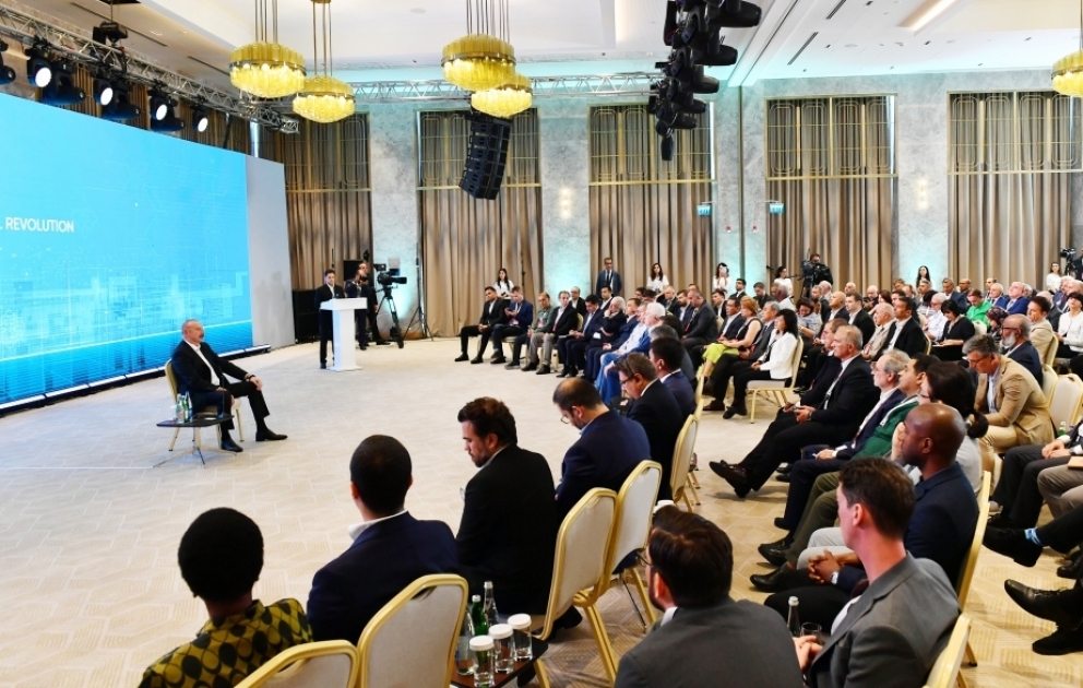 Prezident: Biz çox istəyirik ki, otuz il ərzində mənəvi və fiziki əzablar çəkmiş insanlar ən yaxşı şəraitlə təmin olunsun