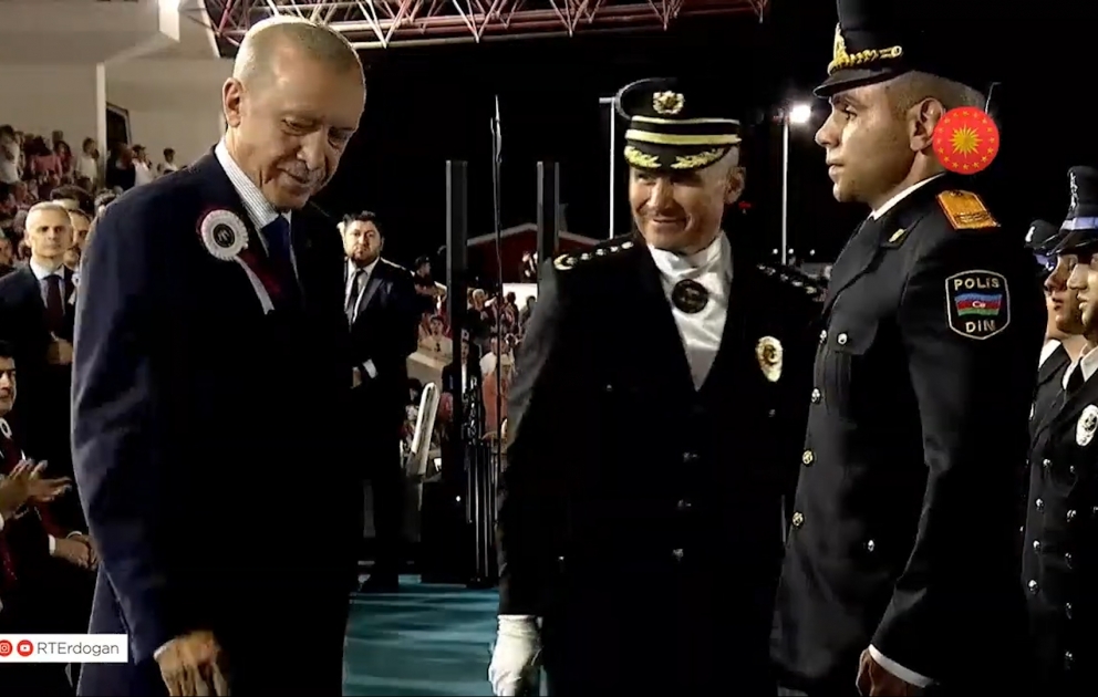 Azərbaycanlı polisdən Ərdoğana məruzə