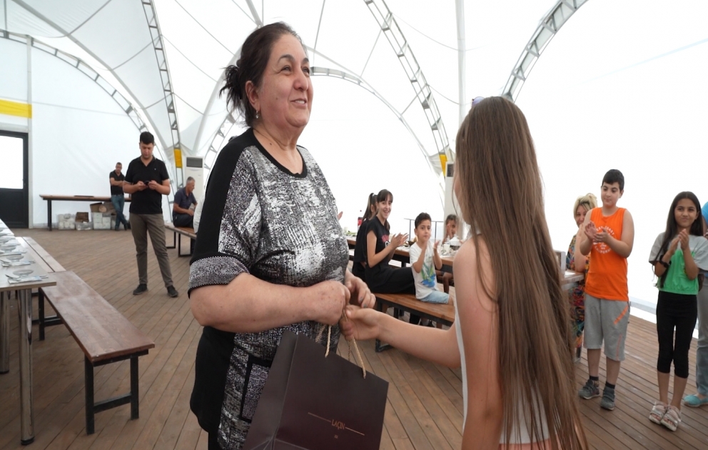 Daha 12 laçınlı ailə öz evinin açarlarını təhvil alıblar