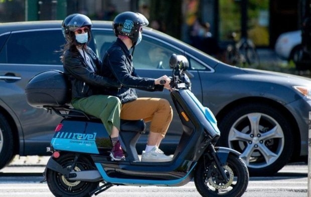 Moped sürücüləri üçün yeni qaydalar qüvvəyə mindi