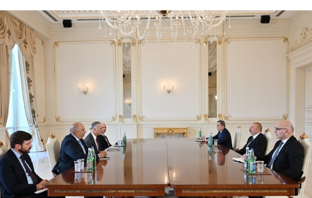 Präsident Ilham Aliyev empfängt Chefberater des US-Außenministeriums für Kaukasusverhandlungen