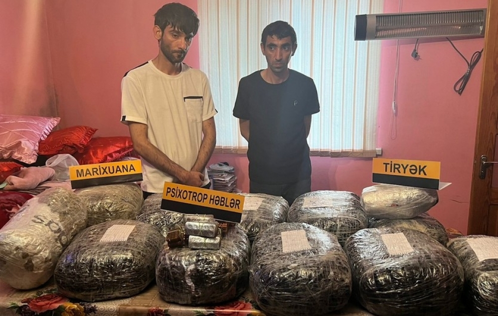 Ölkəyə qanunsuz yolla 73 kiloqram narkotik vasitə gətirən dəstənin üzvləri tutulub