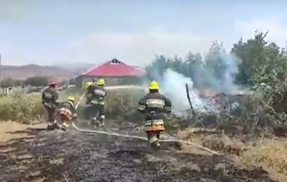 Şərur rayonunun Maxta kəndində baş verən yanğının genişlənməsinin qarşısı alınıb