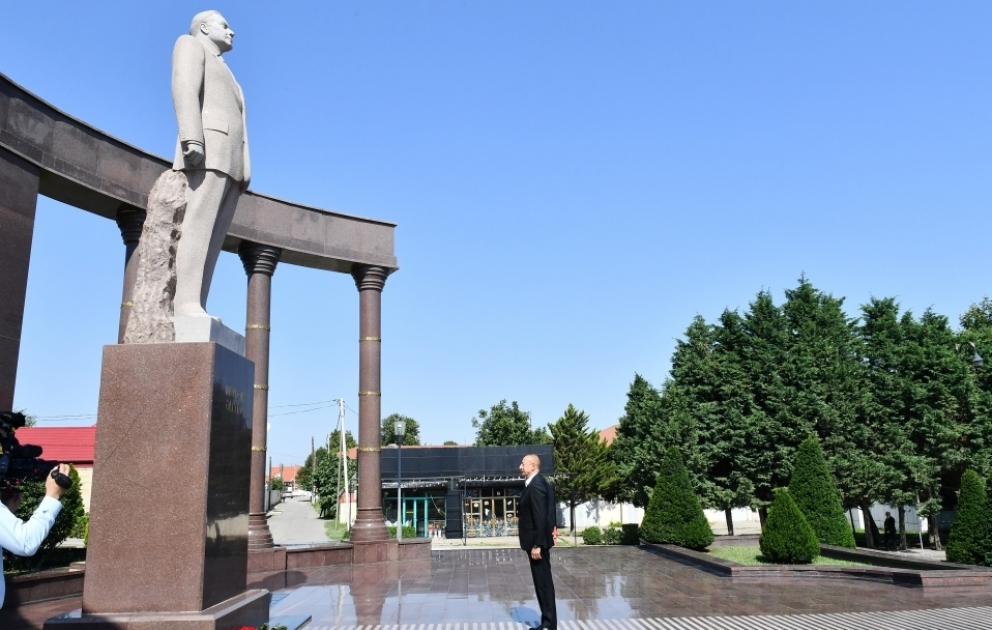 Prezident İlham Əliyev Şəmkir rayonuna səfər edib