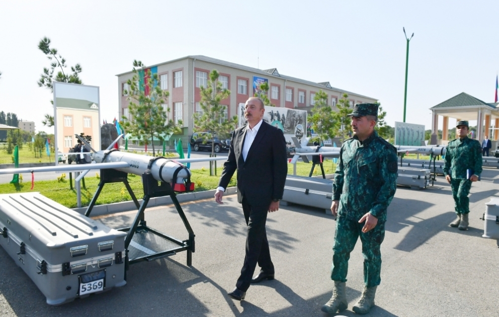President Ilham Aliyev viewed conditions created in garrison complex of “Gazakh” Separate Border Division