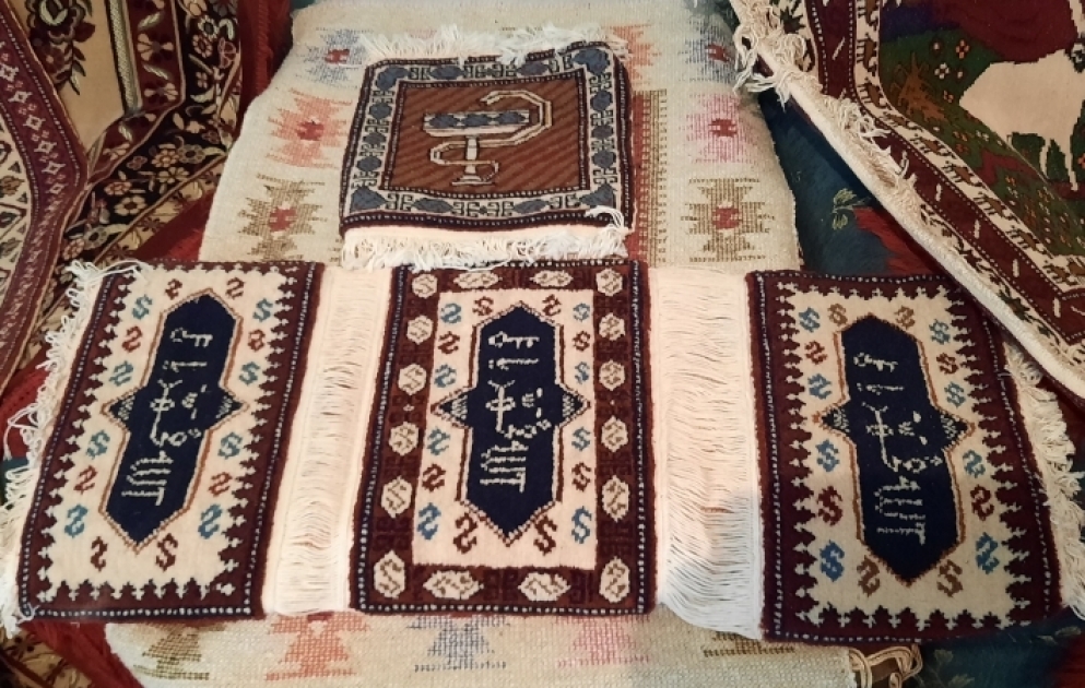 3 əsrlik Kürsəngi xalçaları