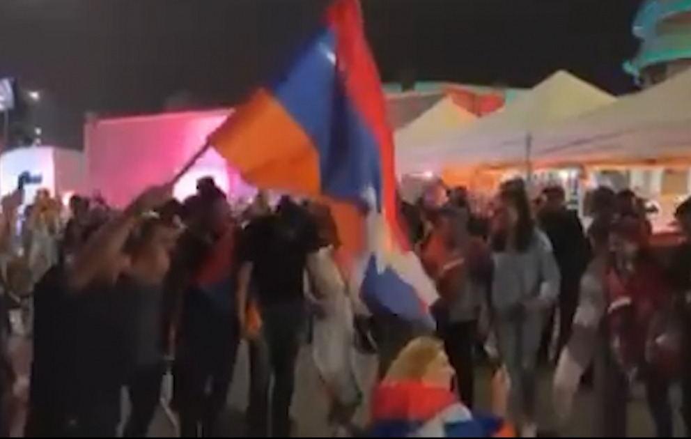 Ermənilər Los-Ancelesdə təxribata əl ataraq Azərbaycan Konsulluğunun girişini bağladı