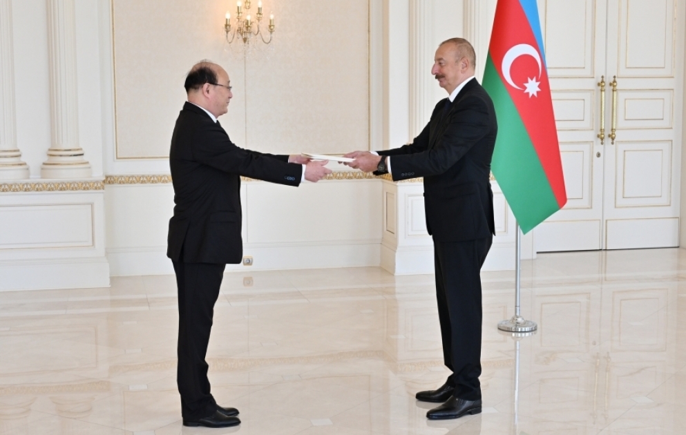L’ambassadeur de la République populaire démocratique de Corée en Azerbaïdjan remet ses lettres de créance au président Ilham Aliyev