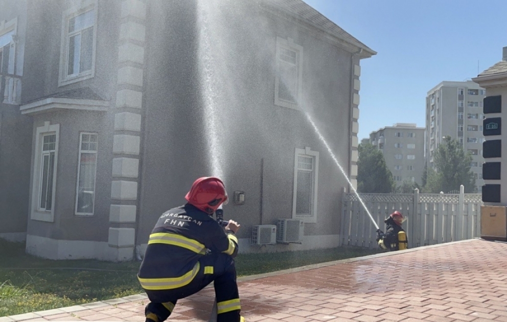 FHN-in Dövlət Yanğından Mühafizə Xidməti “Royal Park” yaşayış kompleksində təlim keçirib
