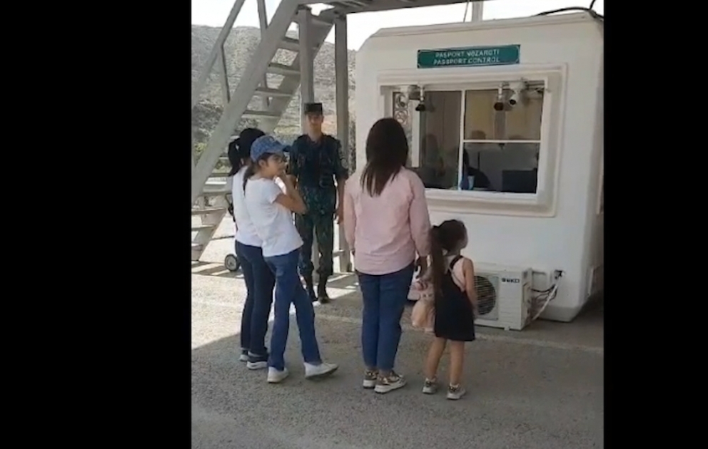 Armenian residents of Azerbaijan’s Karabakh freely cross Lachin border checkpoint