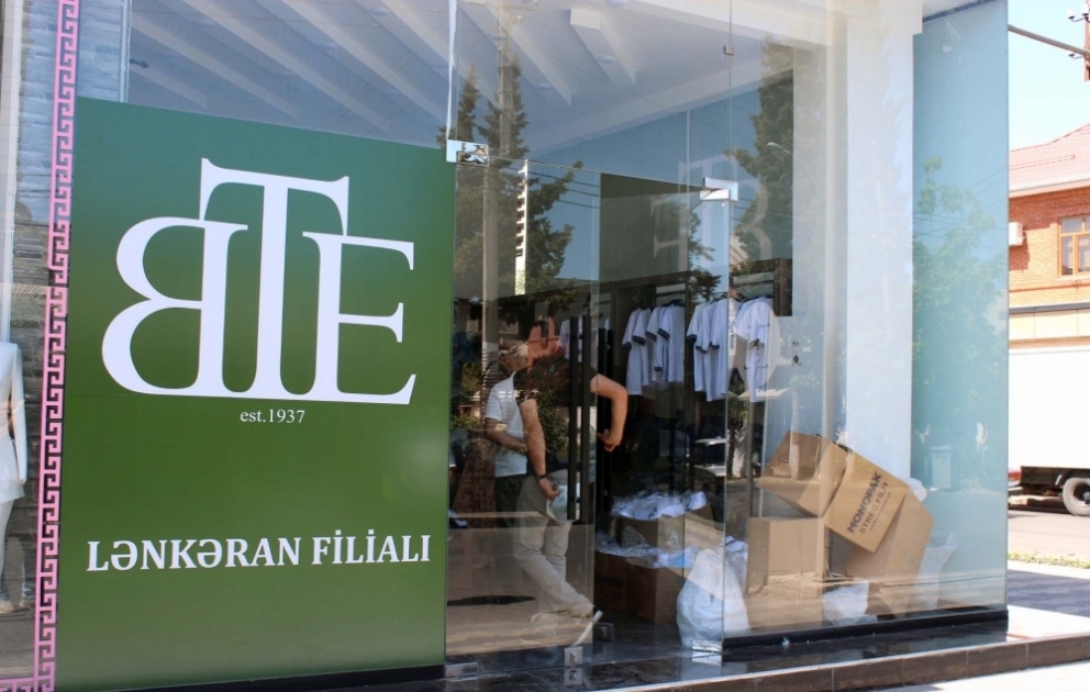 Məktəbli forması alarkən valideynlər nəyə diqqət etməlidirlər