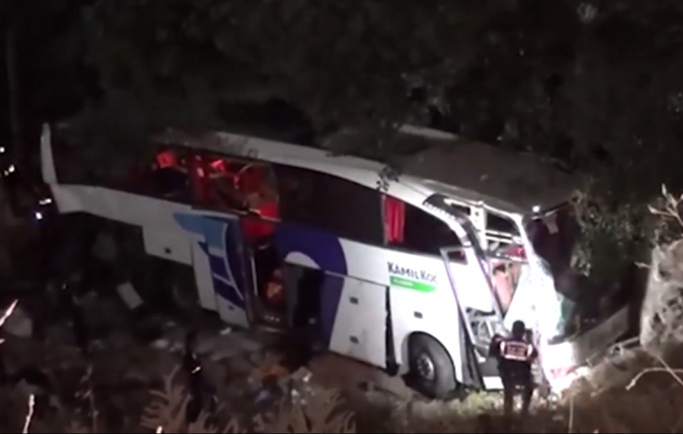 Türkiyədə sərnişin avtobusu aşıb-Ölənlər var