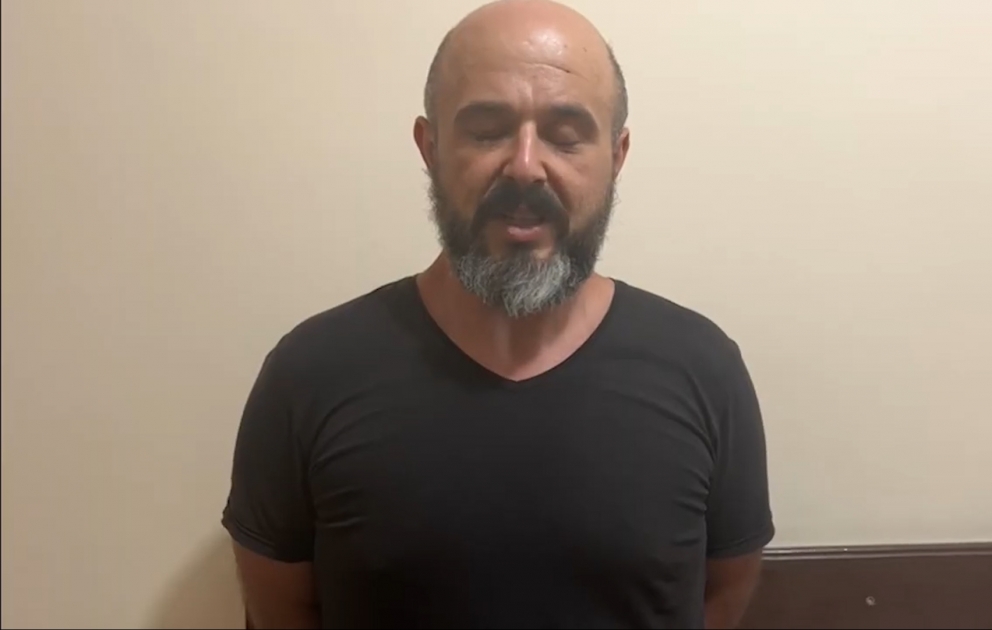 Maştağa qəsəbəsində evinin zirzəmisində çətənə kolları yetişdirən şəxs tutulub