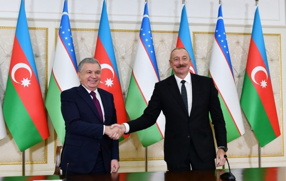 Azərbaycan və Özbəkistan prezidentləri mətbuata bəyanatlarla çıxış ediblər YENİLƏNİB