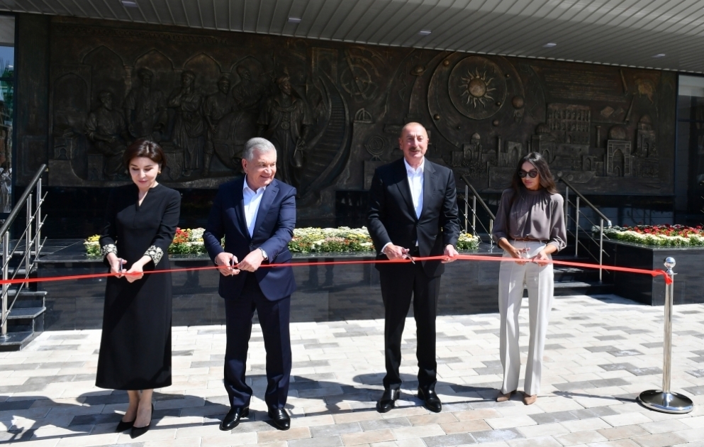 Inauguration de l'école secondaire n°1 nommé d’après Mirzo Ulugh Beg à Fuzouli