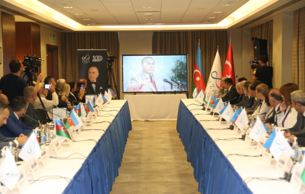 Bakıda “Heydər Əliyev, Böyük Lider” adlı beynəlxalq konfrans keçirilib
