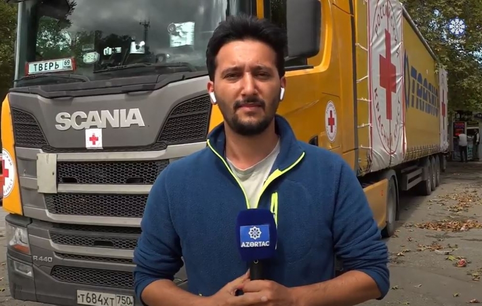 Rusiya Qızıl Xaç Komitəsinin maşını Bərdədə gözlədilir CANLI