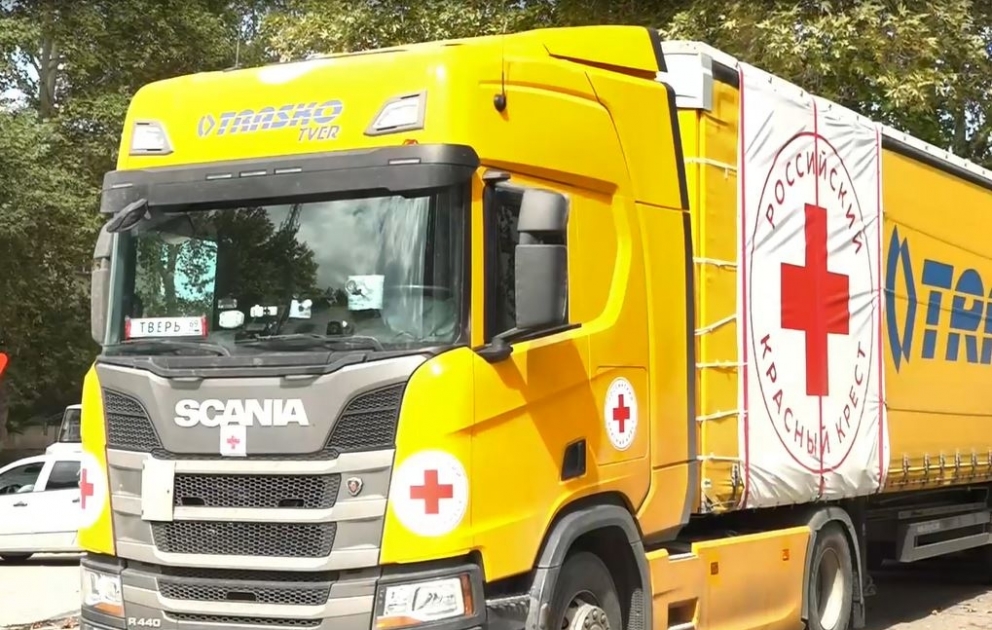 Rusiyanın göndərdiyi ərzaq dolu yük maşını hələ də Bərdədədir CANLI