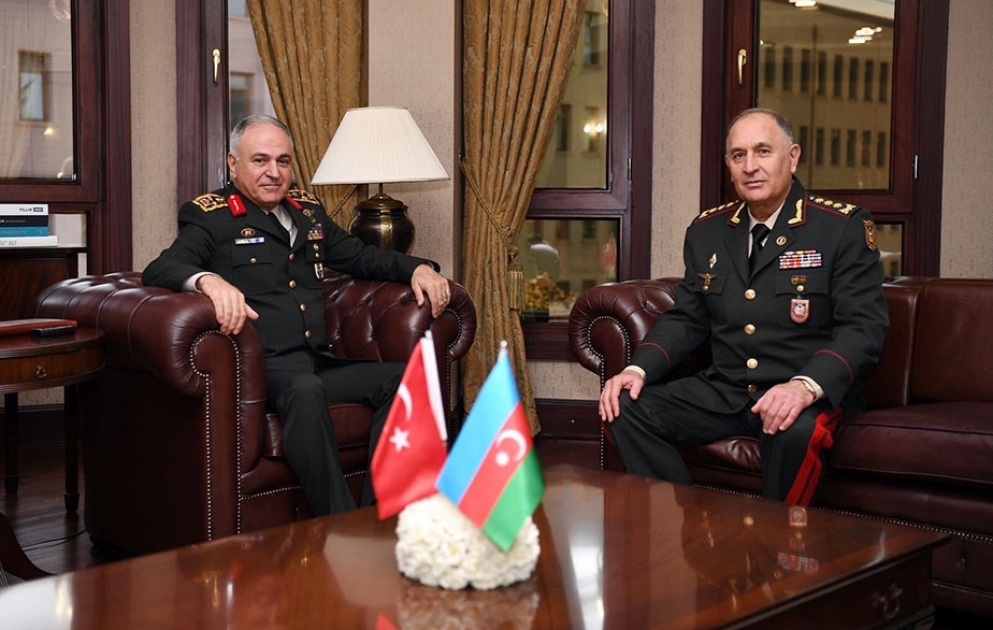 Azərbaycan Ordusunun Baş Qərargah rəisi türkiyəli həmkarı ilə görüşüb