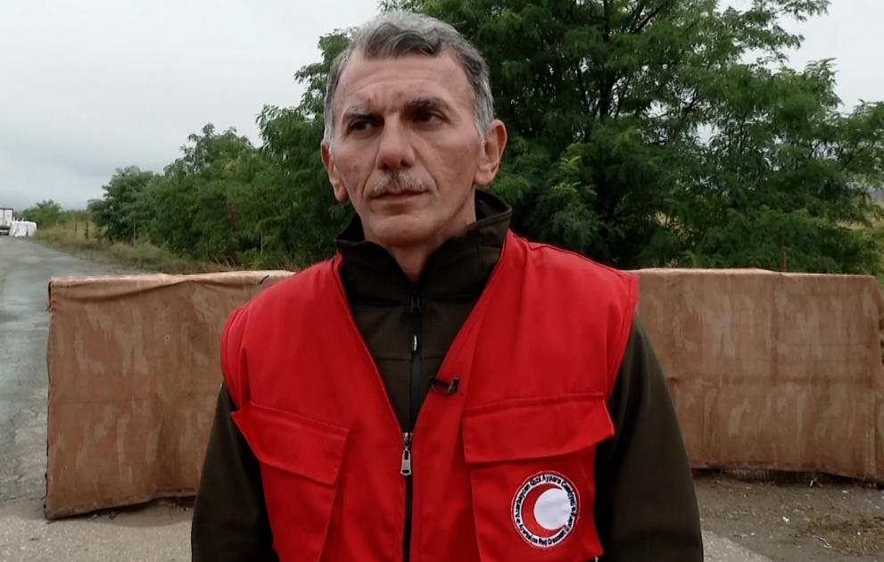Ceyhun Mirzəyev: Rusiya QXC-nin ərzaq dolu maşını Xankəndiyə çatıb, yüklər boşaldılır