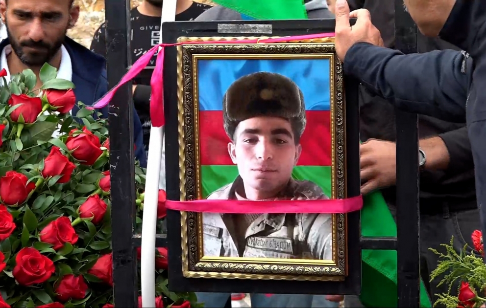 Həlak olan hərbçimiz Binə Şəhidlər Xiyabanında dəfn olundu