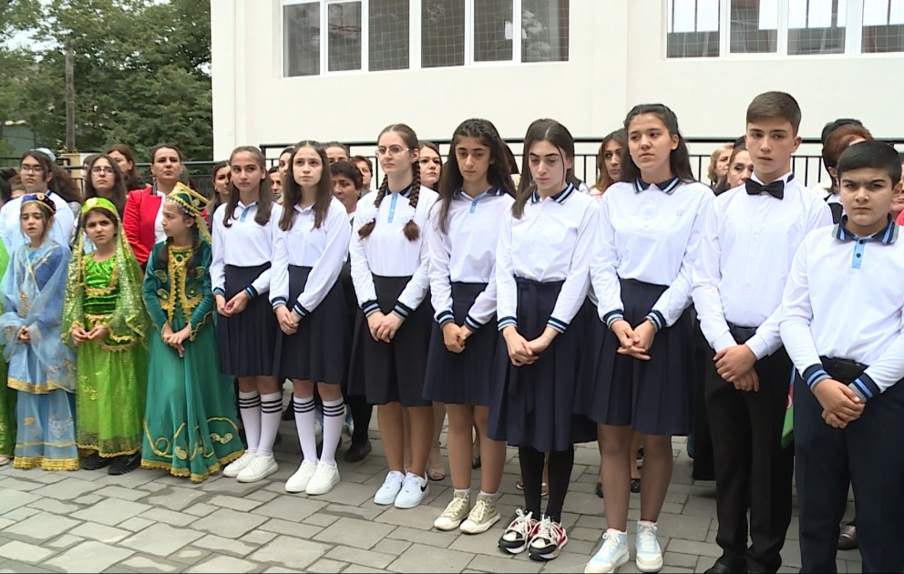 Şəkidə yeni məktəb istifadəyə verildi