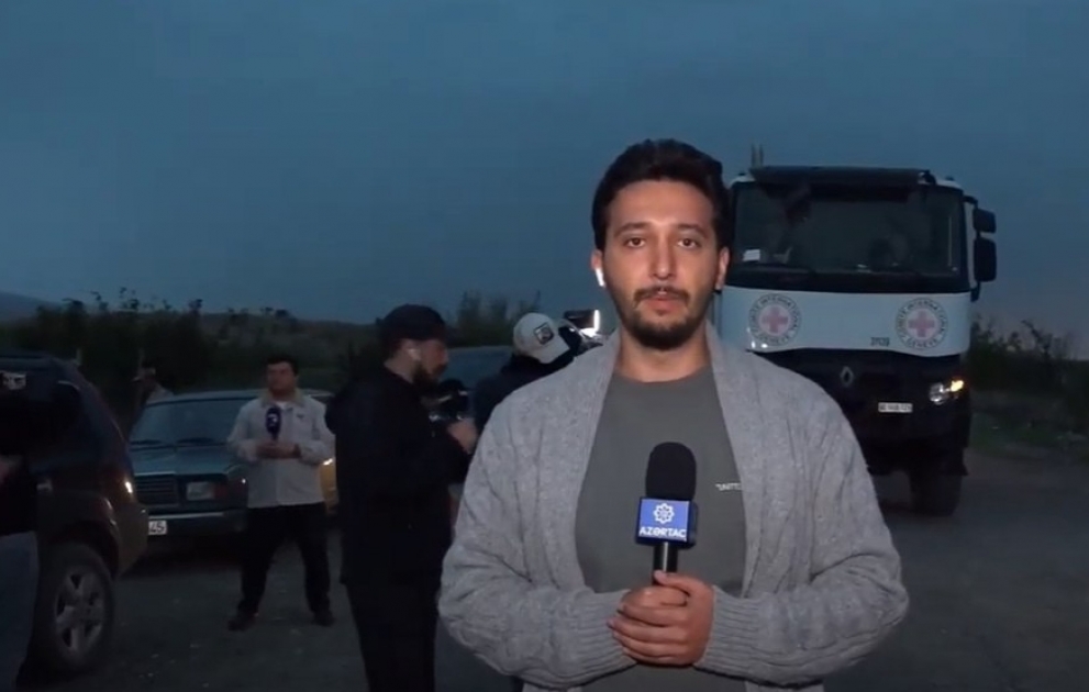 Ağdam yolu ilə Xankəndinə yük aparılır CANLI