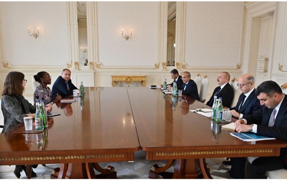 Präsident Ilham Aliyev empfängt Regionaldirektorin der Weltbank für den Südkaukasus