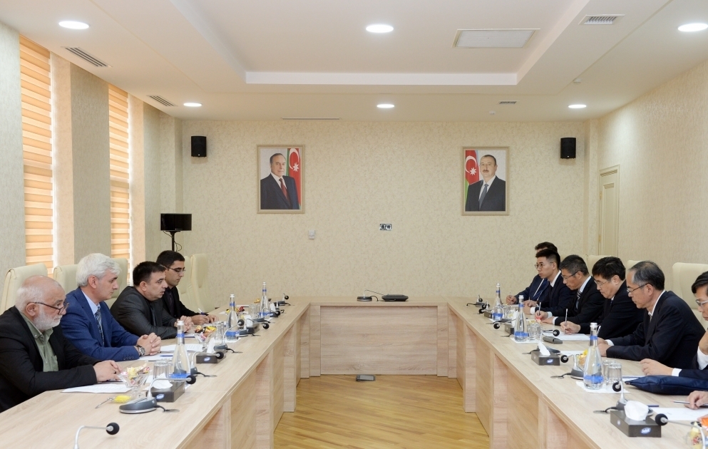 AZERTAC und Xinhua haben weiten Zusammenarbeit aus