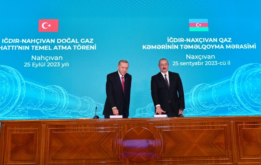 Prezident İlham Əliyev və Prezident Rəcəb Tayyib Ərdoğan İğdır-Naxçıvan qaz kəmərinin təməlinin qoyulması mərasimində iştirak ediblər YENİLƏNİB