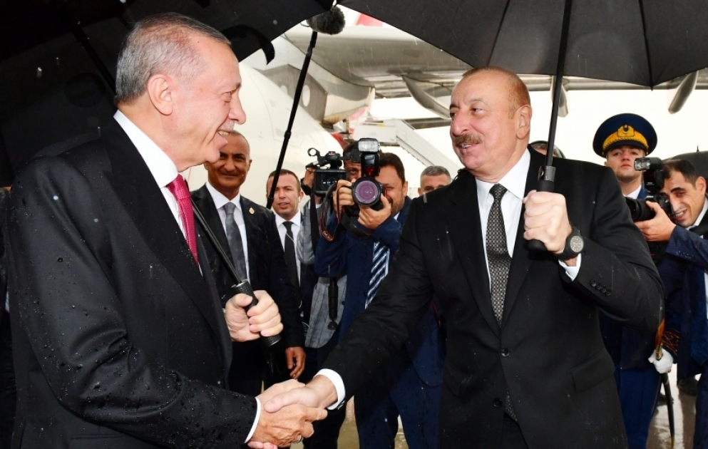 Türkischer Präsident Recep Tayyip Erdogan zu Staatsbesuch in Aserbaidschan eingetroffen