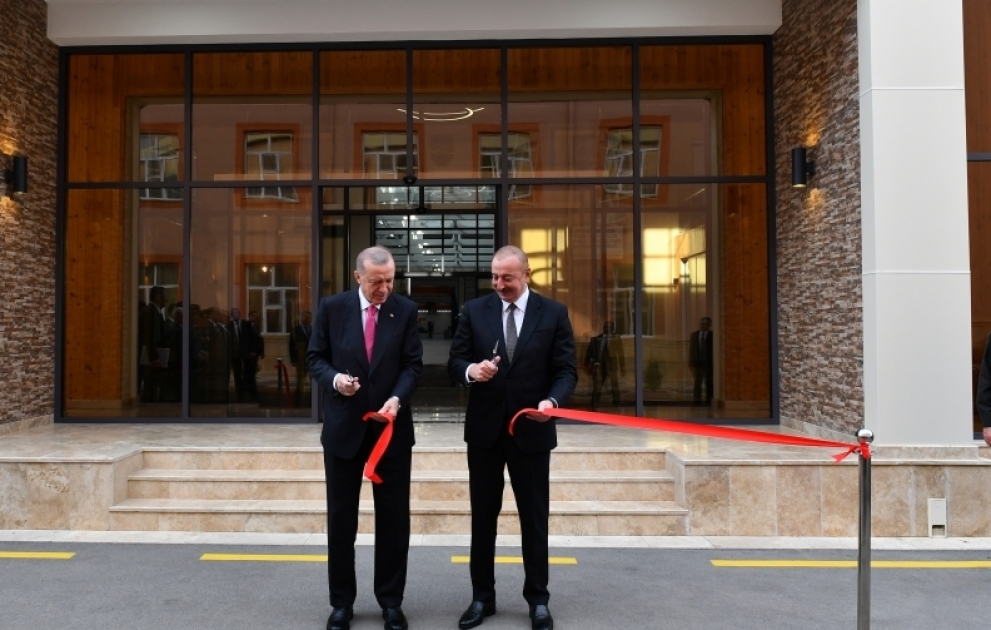 Les présidents turc et azerbaïdjanais assistent à l’inauguration du Complexe militaire de restauration et de production du Nakhtchivan