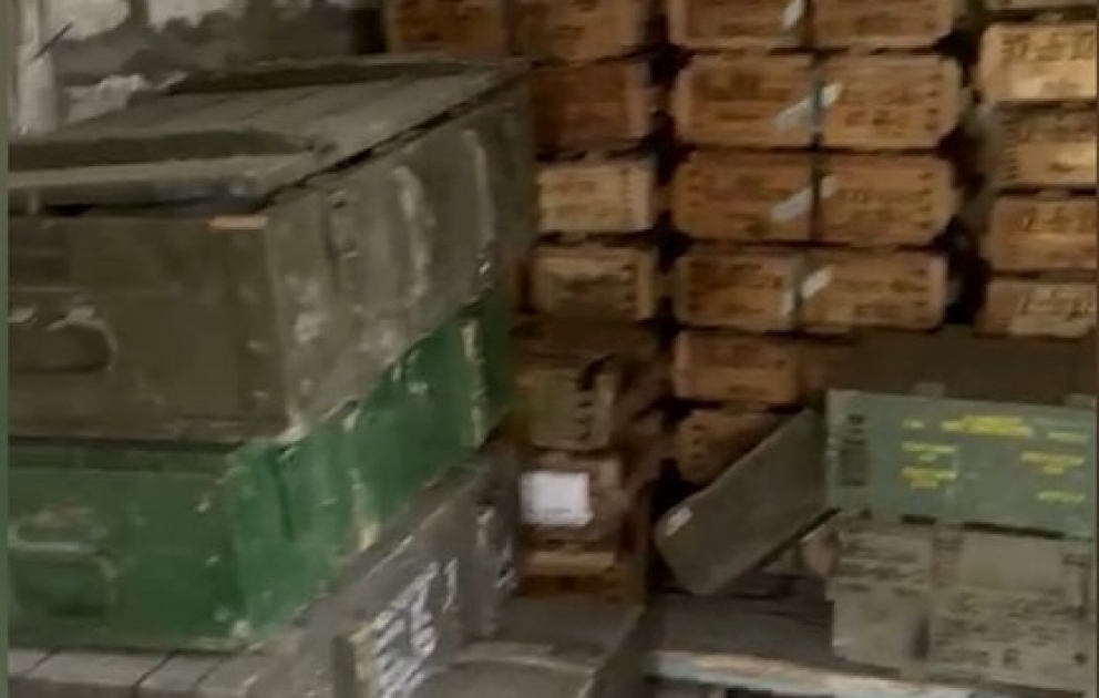 В гражданских постройках в Карабахском регионе обнаружены склады боеприпасов