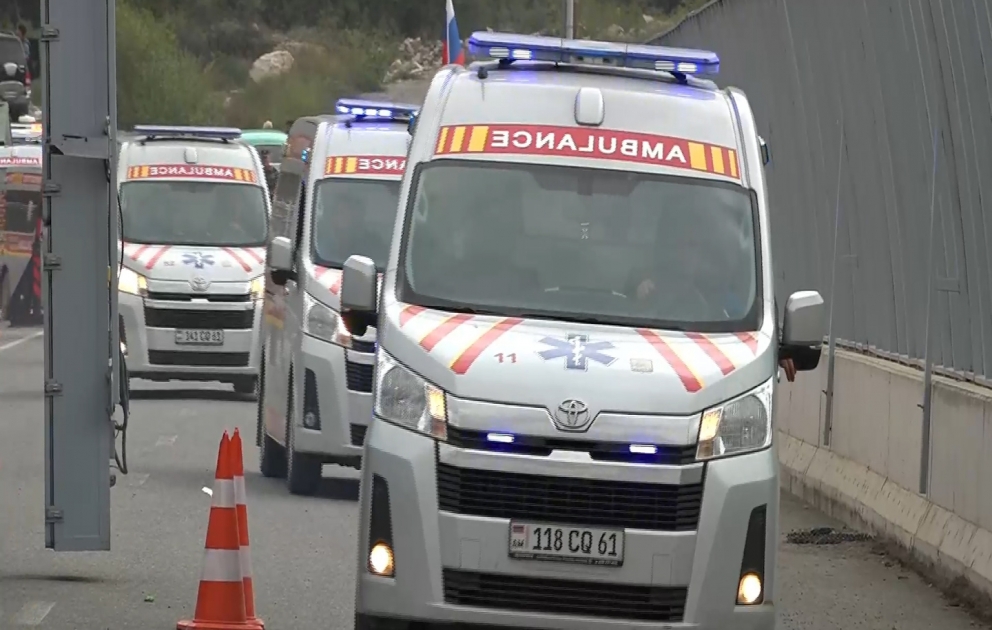 Ambulances accompanied by ICRC pass from Gorus in direction of Azerbaijan's Khankendi