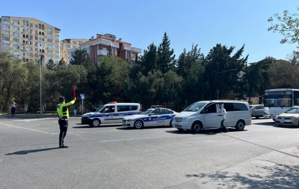 Şəhidlərimizin əziz xatirəsi bir dəqiqəlik sükutla anılıb CANLI