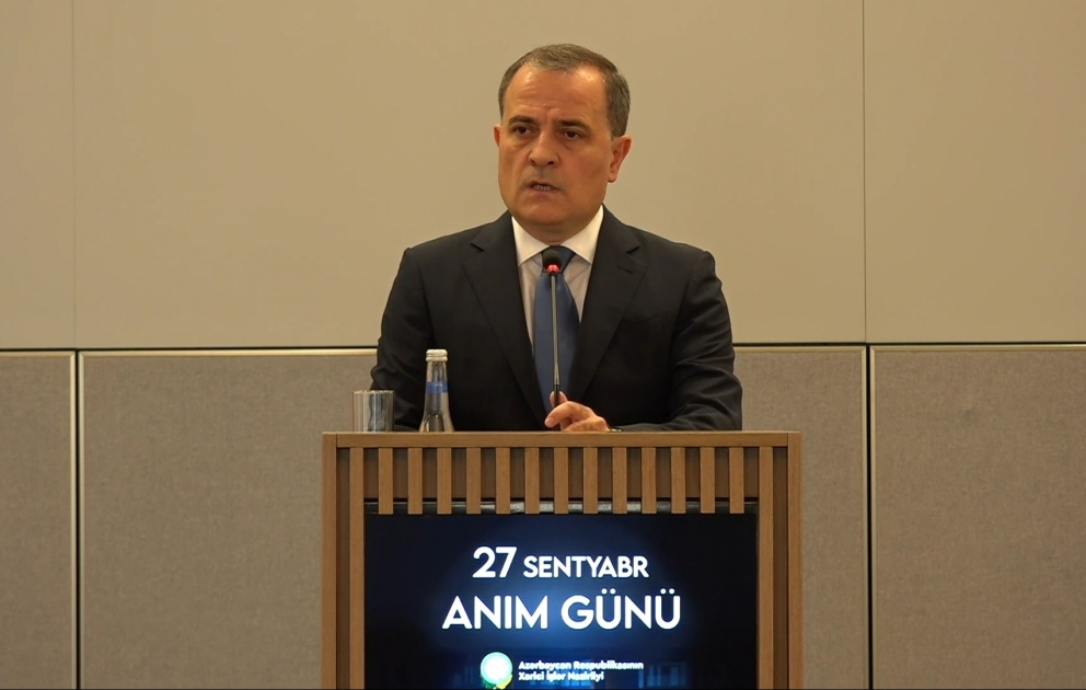 Azərbaycan üç il ərzində Ermənistana sülh yolu qəbul etdirmək istədiyi məsələni hərbi yolla həll etdi
