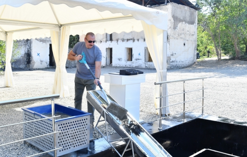 Grundstein für dritten Wohnkomplex in der Stadt Zangilan gelegt